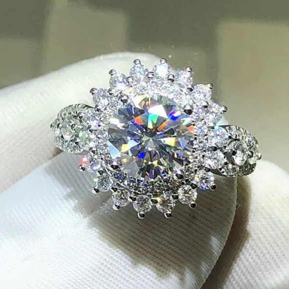 NEW💎925 Sterling Silver Diamond Halo Ring - Picture 3 of 5